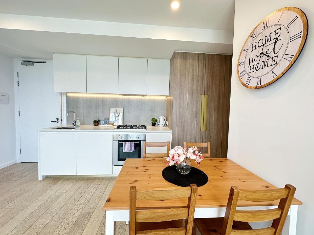 メルボルンBeautiful Skyview Cbd Highrise 3Beds With Carpark Availableアパートメント エクステリア 写真