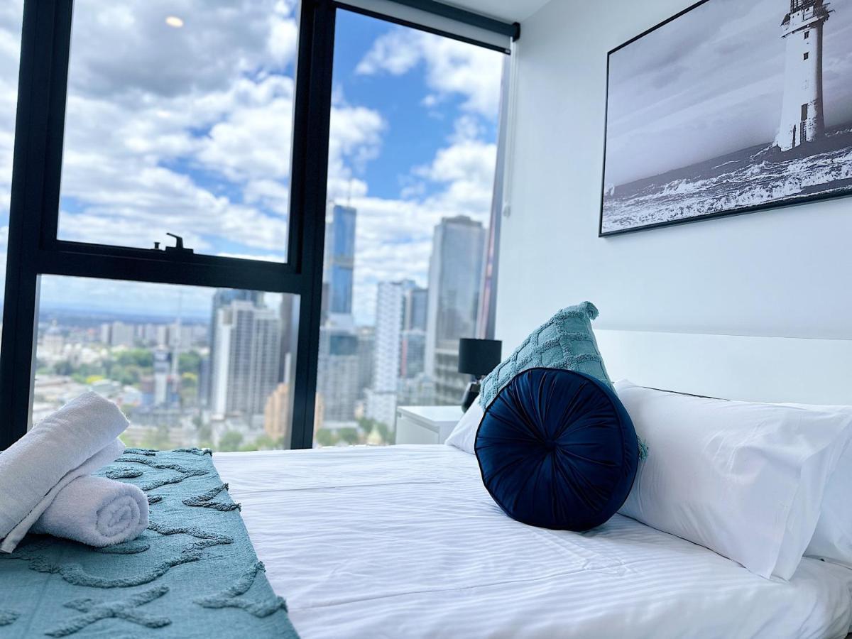 メルボルンBeautiful Skyview Cbd Highrise 3Beds With Carpark Availableアパートメント エクステリア 写真