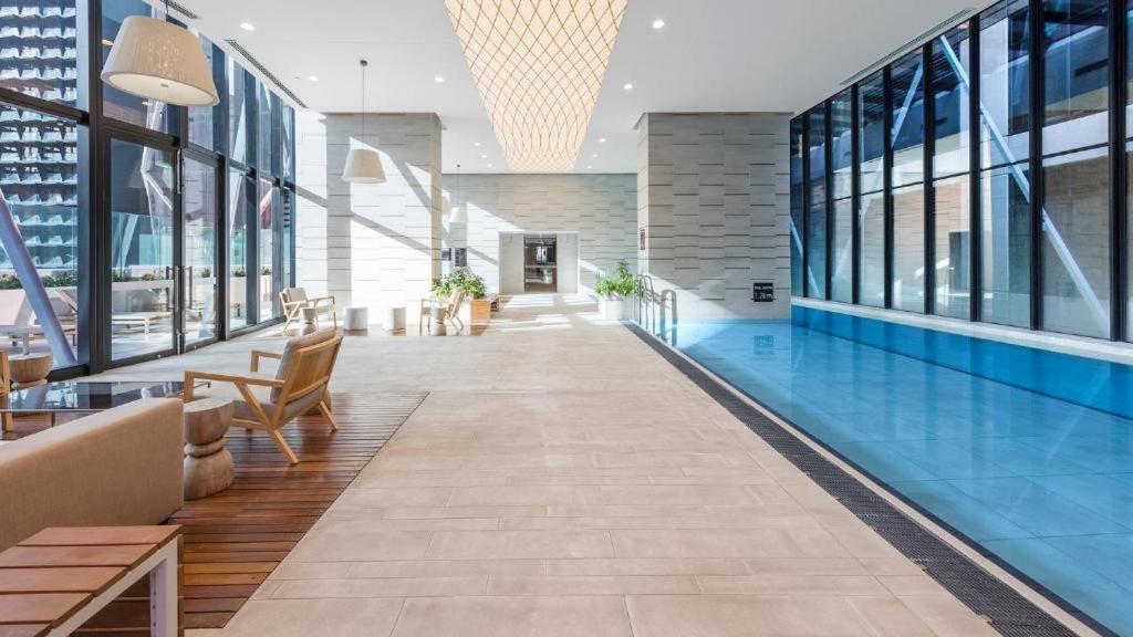 メルボルンBeautiful Skyview Cbd Highrise 3Beds With Carpark Availableアパートメント エクステリア 写真